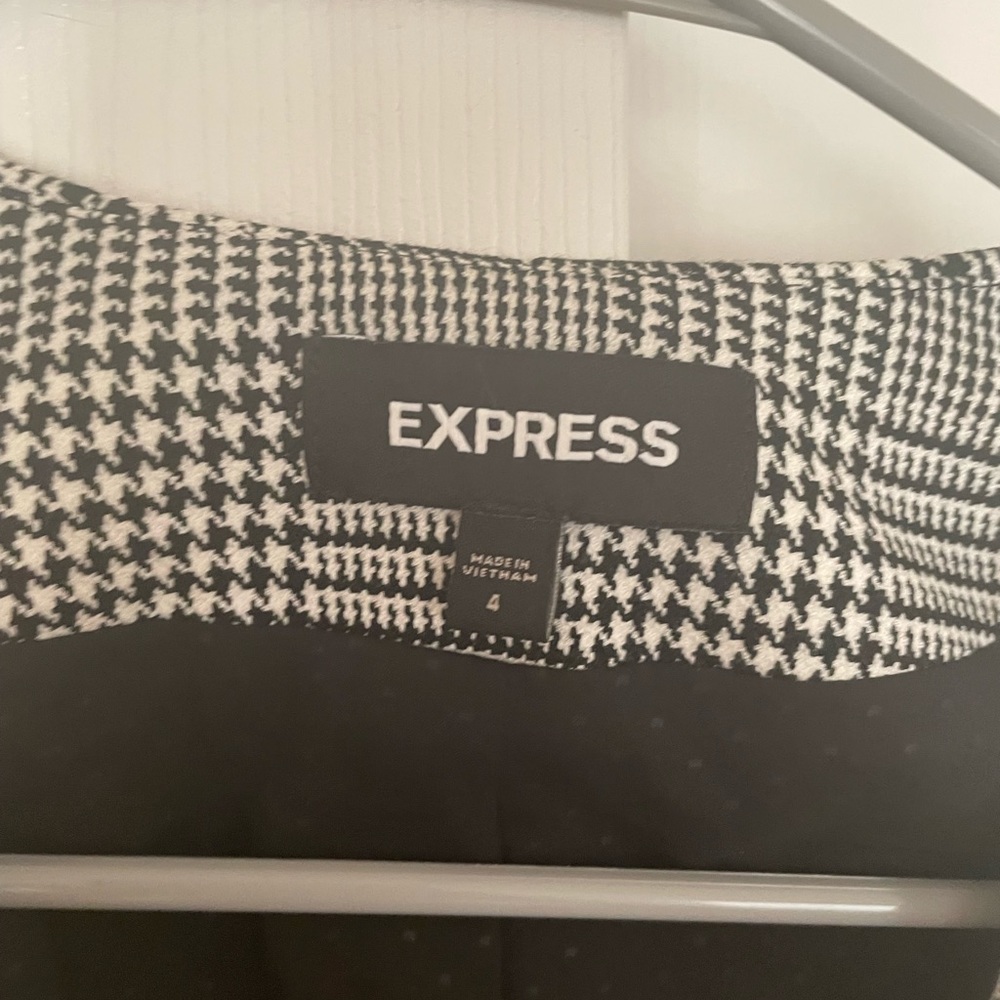 Express Houndstooth Cropped Blazer - image 4